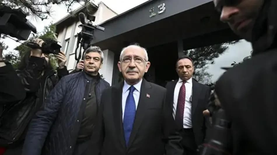CHP İstanbul İl Kongresi'nin de iptal edildiği iddia edildi