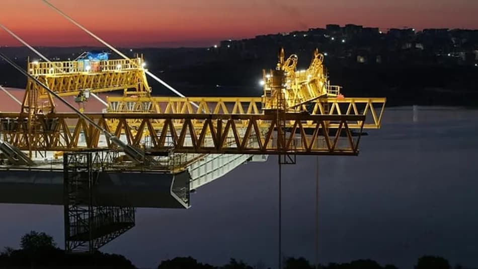 Kanal İstanbul’un İlk Köprüsünde 250 Tonluk Operasyon