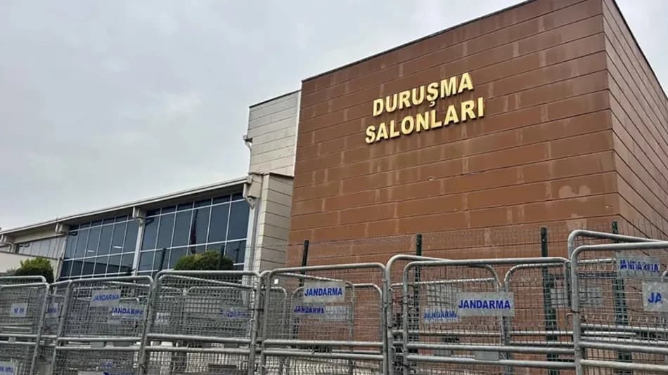 İBB davasında 18 sanık hakkında tahliye kararı verildi