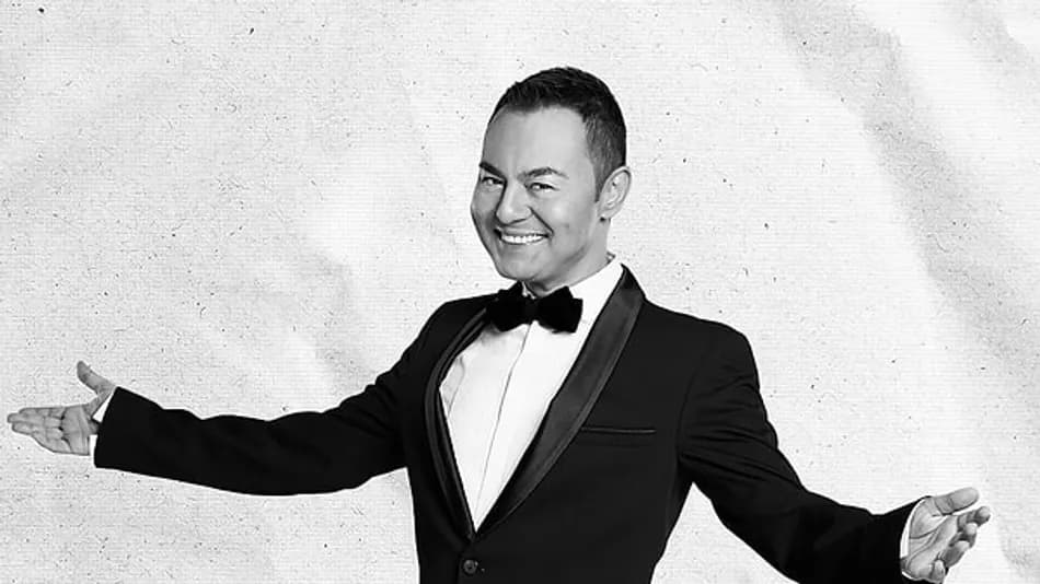 Serdar Ortaç gecesinde ünlü isimlerden özel performanslar