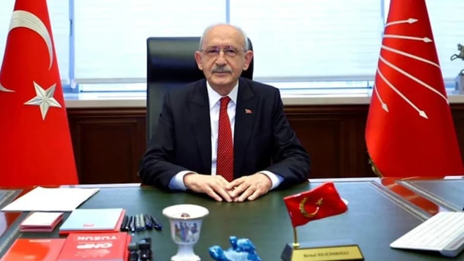 CHP'de şarkı krizi: Sanatçılardan kullanım yasağı
