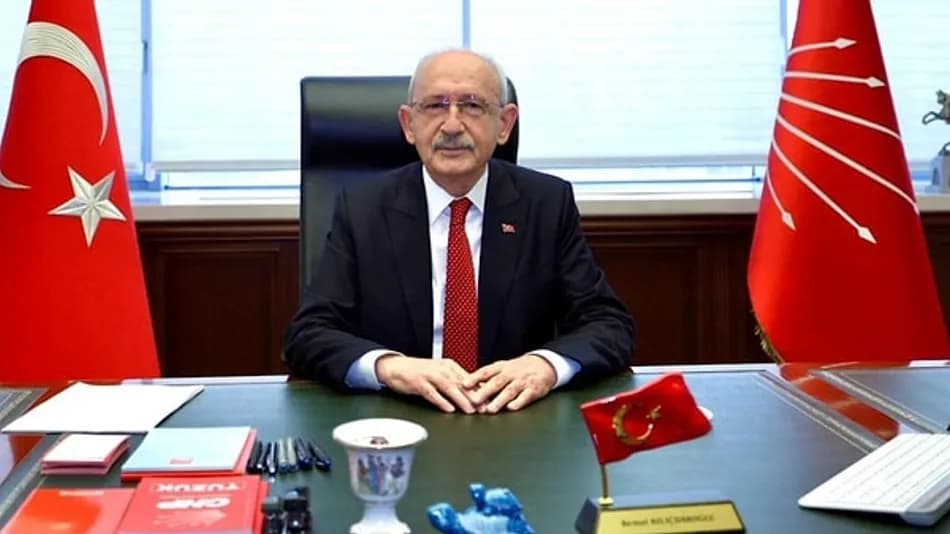 CHP'de şarkı krizi: Sanatçılardan kullanım yasağı