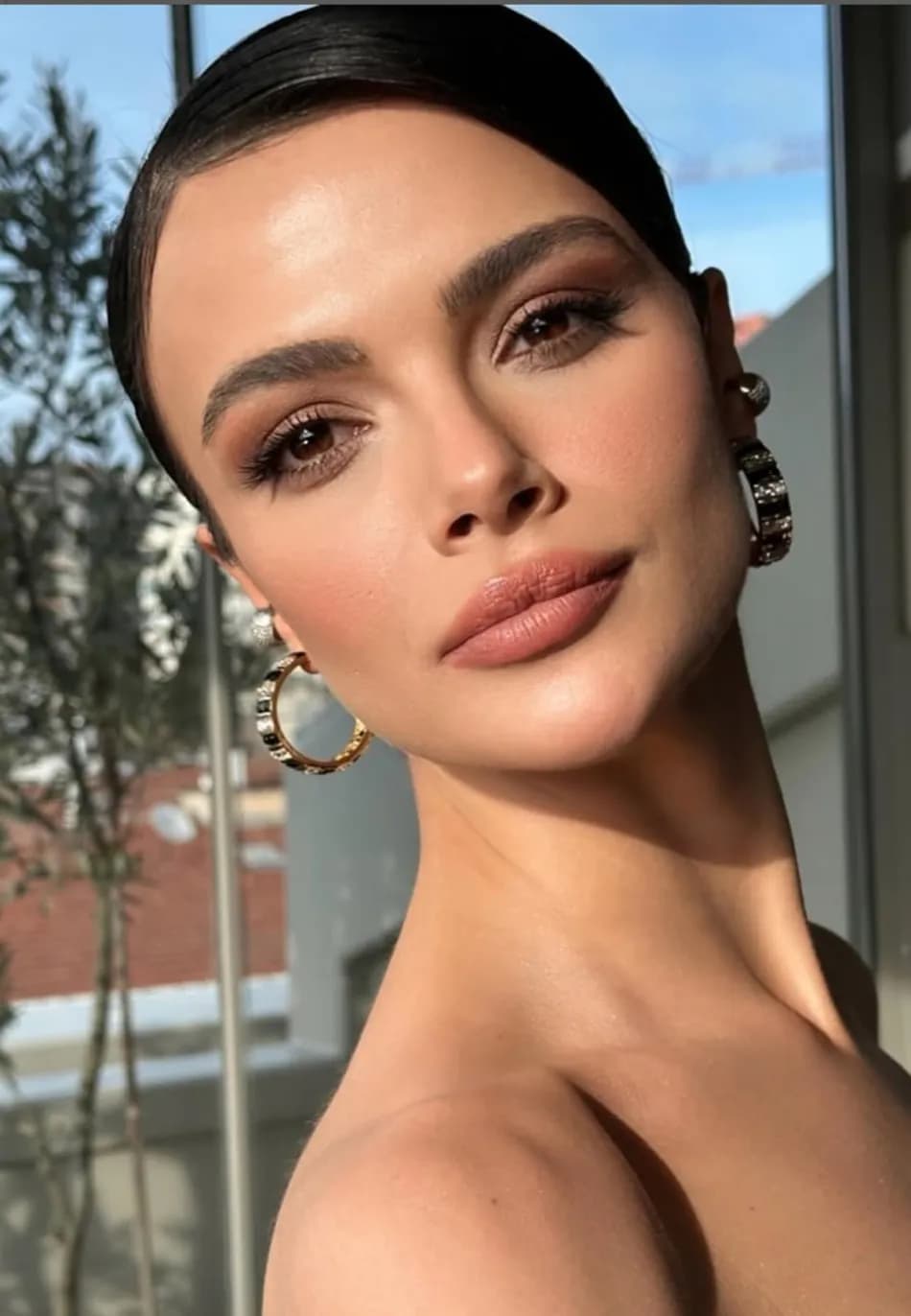Berk Cankat’tan gözaltı kararı çıkan Sinem Ünsal’a destek paylaşımı