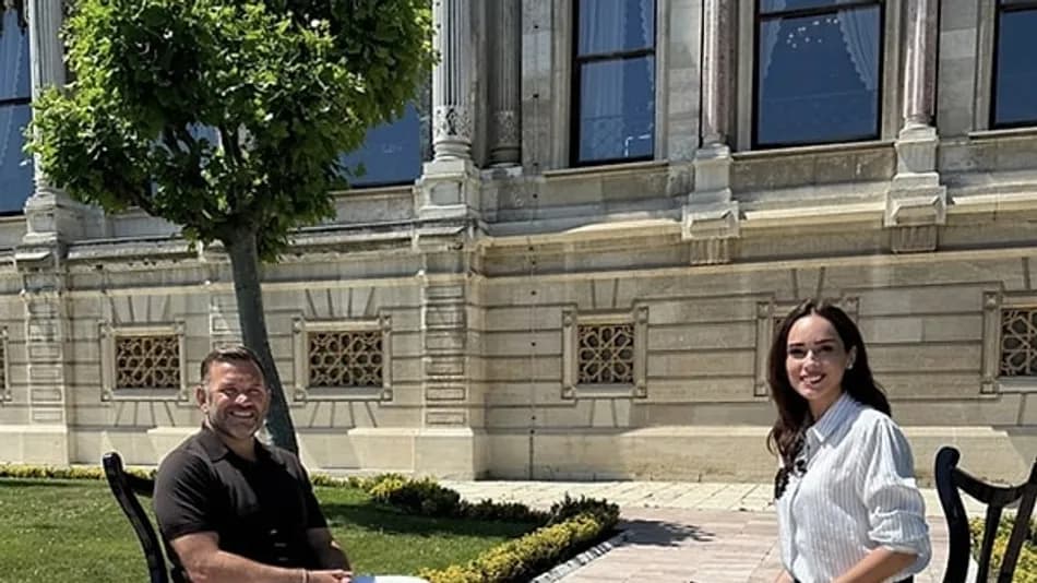 Okan Buruk viral sandalye fotoğrafı hakkında konuştu