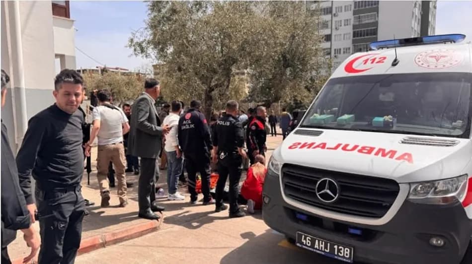 Enes Batur, okul saldırılarının ardından yeni videosunu erteledi