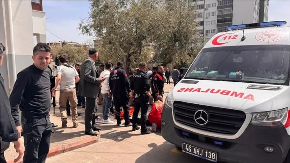Enes Batur, okul saldırılarının ardından yeni videosunu erteledi