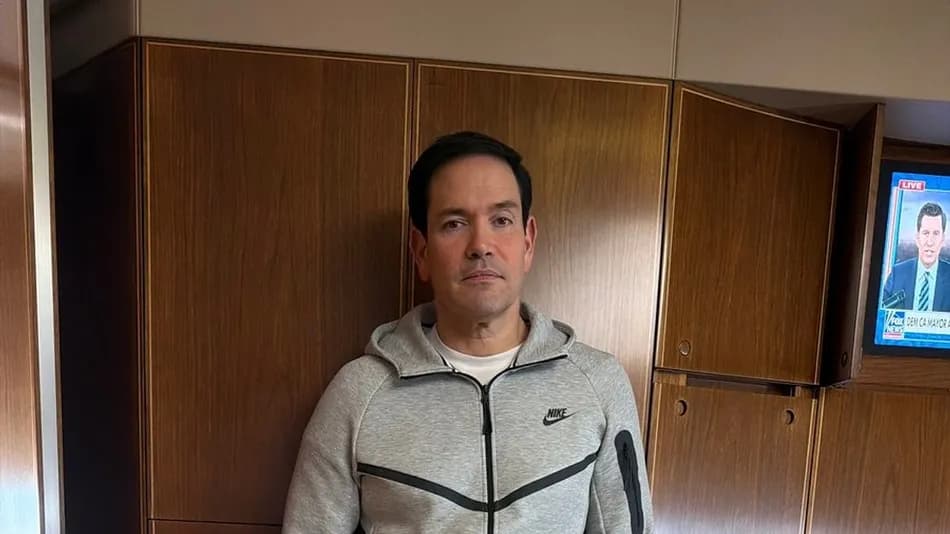 Marco Rubio’nun Çin ziyareti sırasında giydiği eşofman sosyal medyada gündem oldu