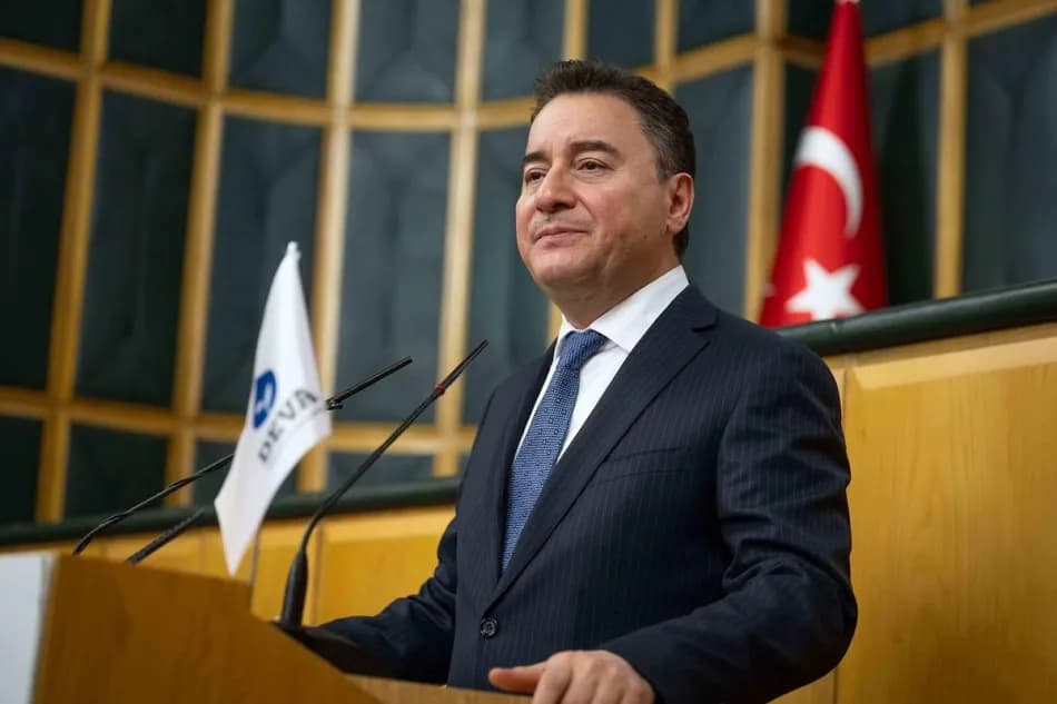 Ali Babacan’ın grup toplantısındaki dil sürçmesi sosyal medyada gündem oldu