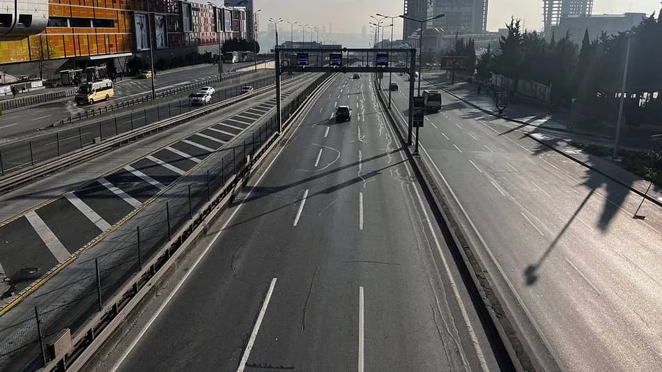 Bayram tatili öncesi İstanbul'da trafik yoğunluğu yüzde 2'ye kadar geriledi