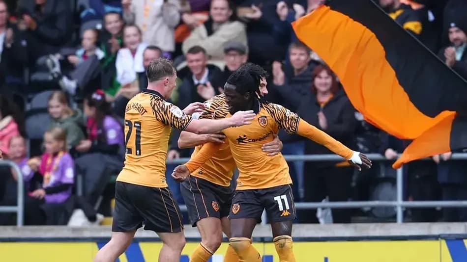 Hull City play-off biletini aldı, Acun Ilıcalı’nın maç sonu sevinci kameraya yansıdı