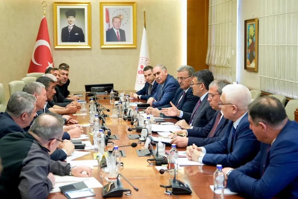 Doruk Madencilik işçilerinin açlık grevi uzlaşmanın ardından sona erdi