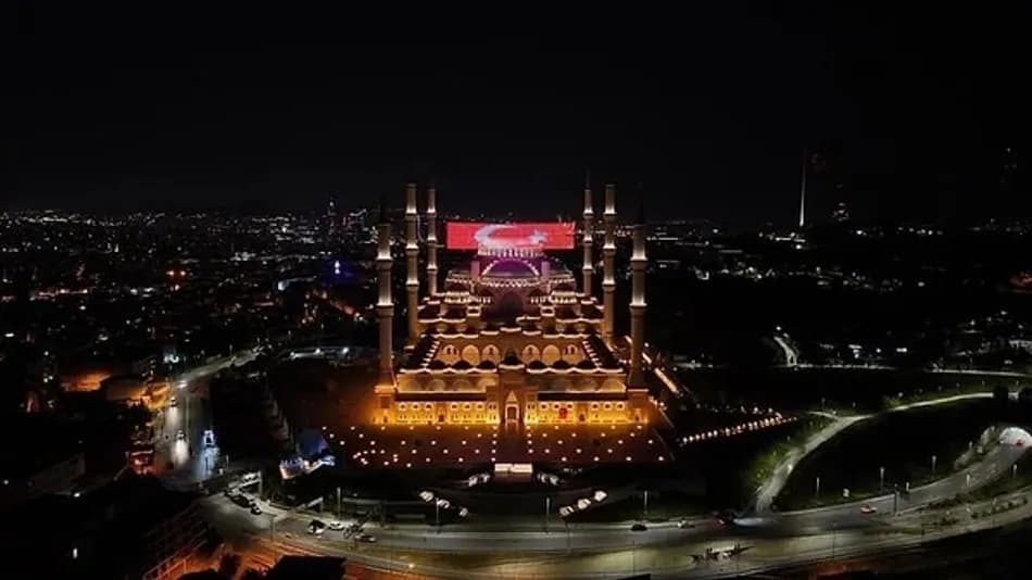 Gece neden sela okundu? 15 Temmuz selasının nedeni