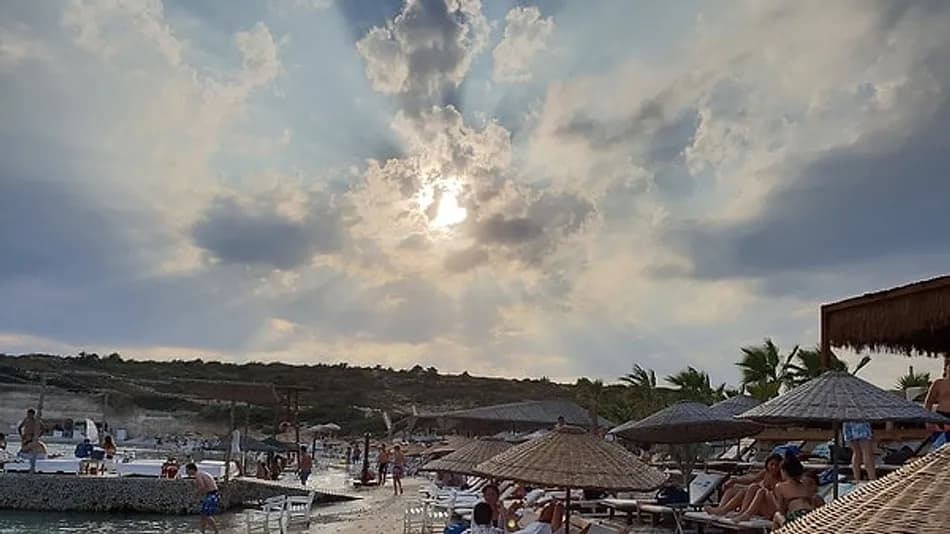 Çeşme’de beach fiyatları 7 bin 500 liraya kadar çıktı