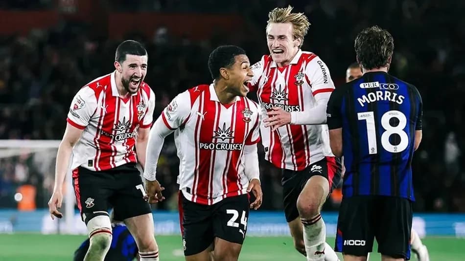 Southampton, Championship play-off finalinden ihraç edildi
