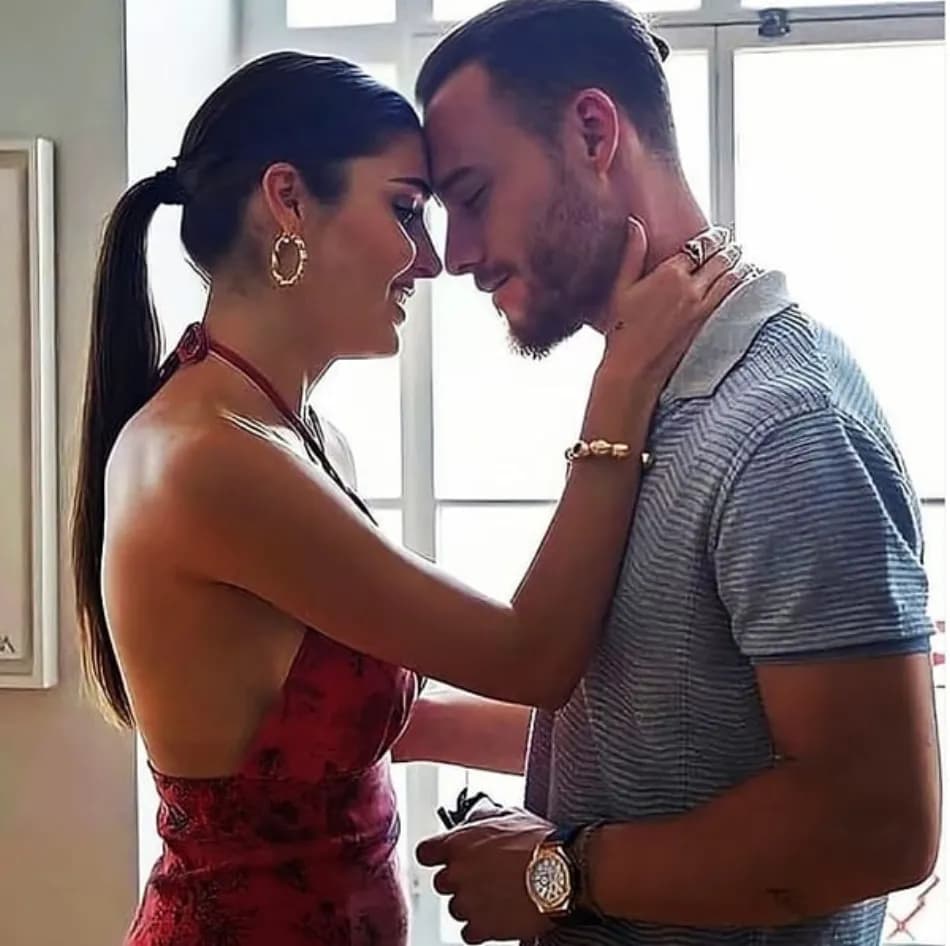 Kerem Bürsin’in Aşk Hayatı ve Eski Sevgilileri