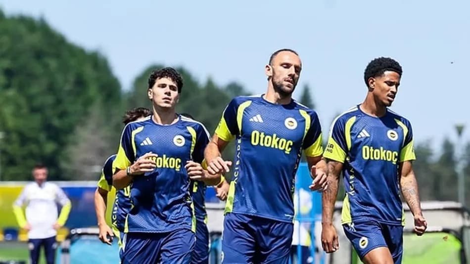 Fenerbahçe’de Vedat Muriqi antrenmanda sakatlandı