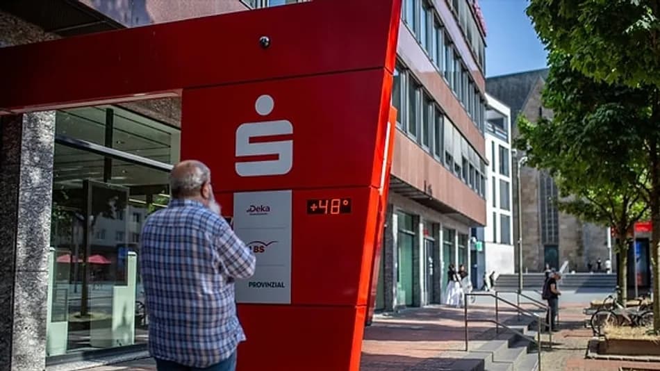 Avrupa’da sıcak hava dalgası: Paris’te cenaze salonları doldu