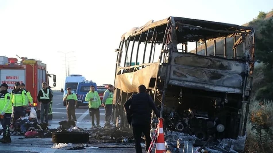 Denizli’de otobüs kazası: 1’i bebek 8 kişi hayatını kaybetti