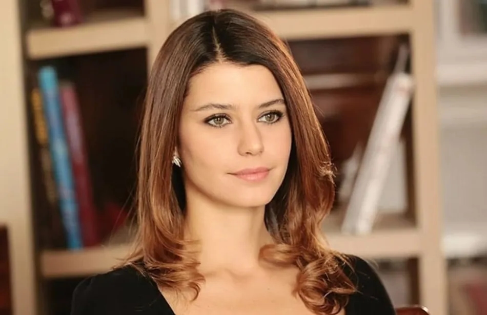 Beren Saat yasaklı madde soruşturmasında gözaltına alındı