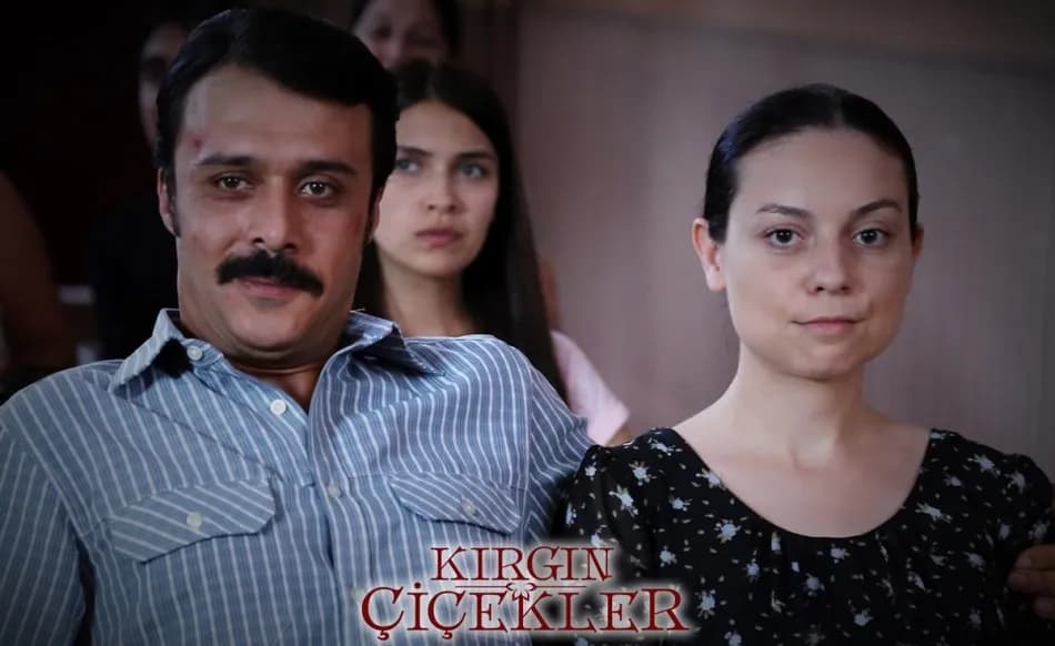 Oyuncu Derya Artemel Yıllar Sonra Yeni İmajıyla Görüntülendi