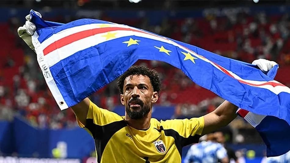 Vozinha Colo-Colo İçin Şili’ye Geldi, Taraftarlar Karşıladı