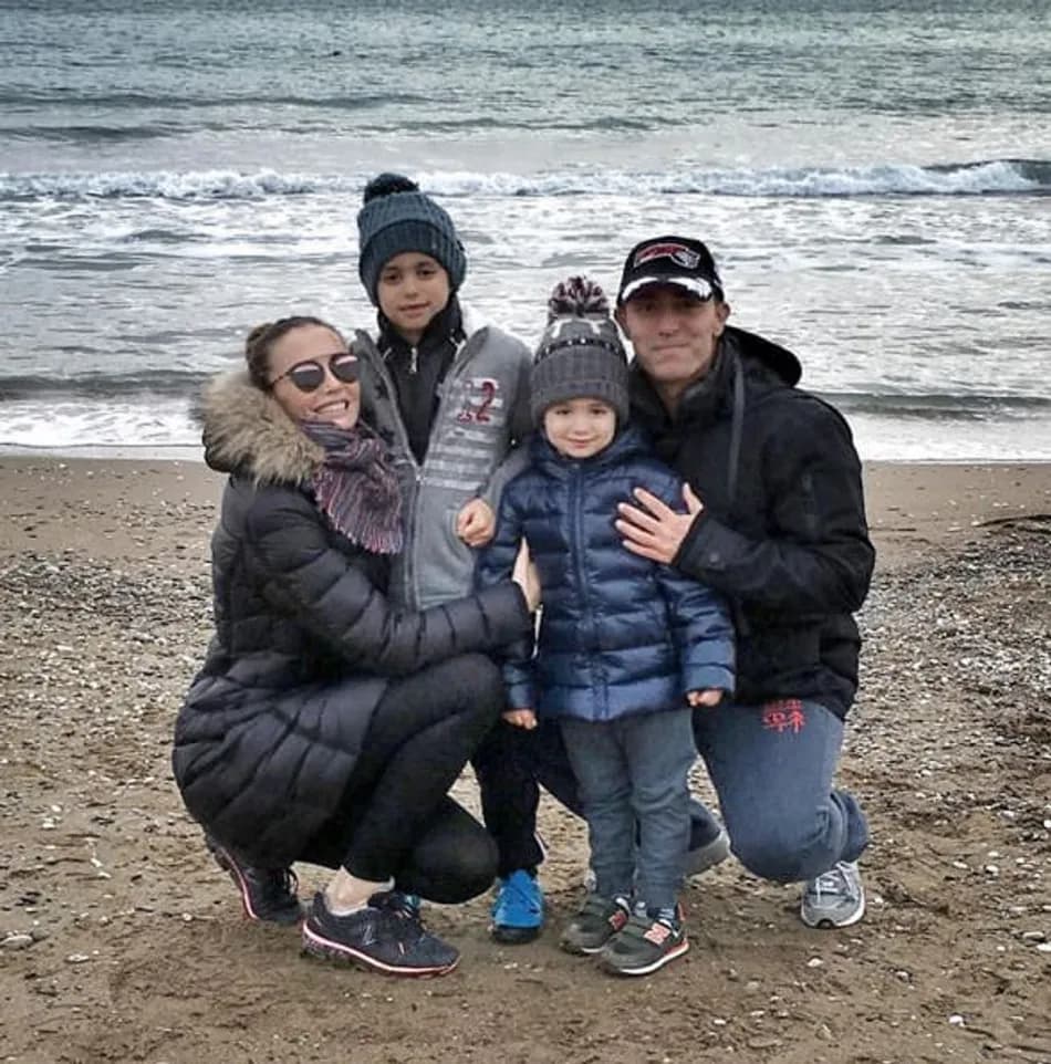 Mustafa Sandal'ın oğulları Saygı1 gecesinde sahneye çıktı