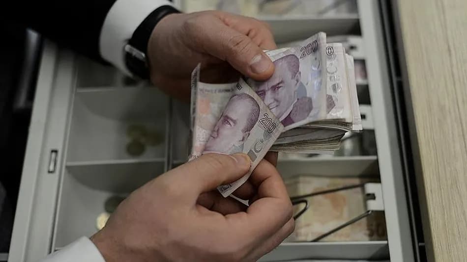 İsa Karakaş'tan asgari ücrete ara zam ve seyyanen zam değerlendirmesi