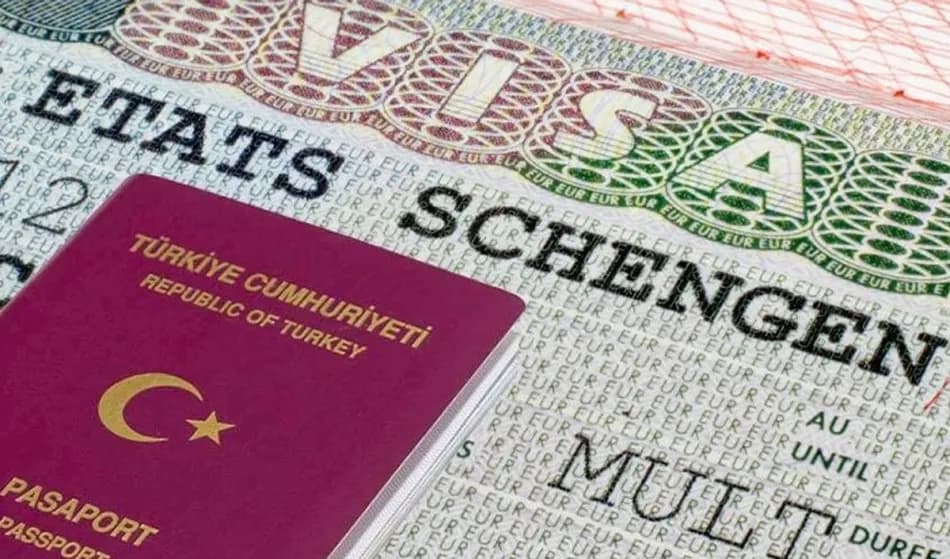 TÜRSAB Başkanı Bağlıkaya'dan Schengen randevularında karaborsa iddiası