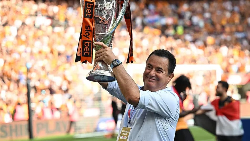 Acun Ilıcalı, Premier Lig'e yükselen Hull City'yi Las Vegas'a götüreceğini açıkladı