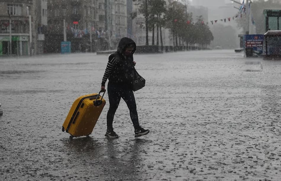 AKOM: İstanbul’da yağışlı hava hafta boyunca etkisini sürdürecek