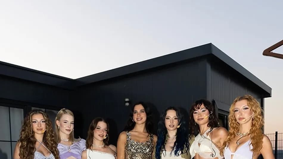 Manifest, Sunny Hill Festivali’nde Dua Lipa ile Buluştu
