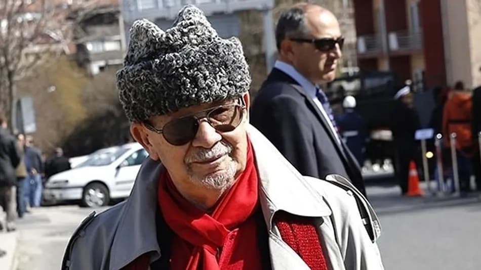 Akademisyen ve Yazar Yalçın Küçük 87 Yaşında Hayatını Kaybetti