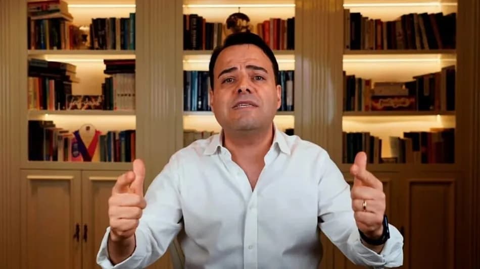 Özgür Demirtaş, yapay zekayla üretilen sahte altın videosuna karşı uyardı