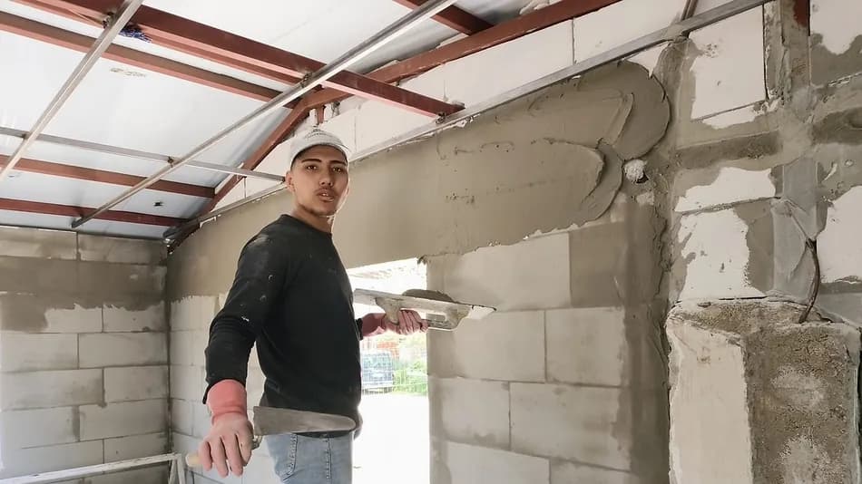 Ara Eleman Açığı, Usta Yevmiyelerini Beyaz Yaka Maaşlarının Üzerine Taşıdı