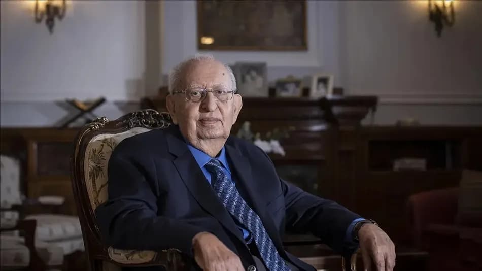 Eski TBMM Başkanı Hüsamettin Cindoruk 92 yaşında hayatını kaybetti
