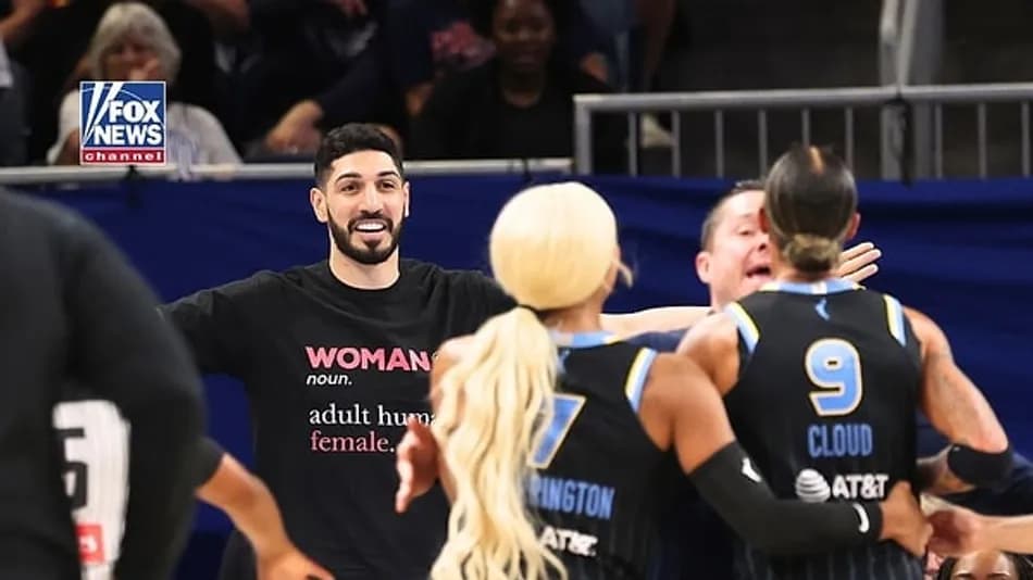 Enes Kanter Freedom WNBA maçında salondan çıkarıldı
