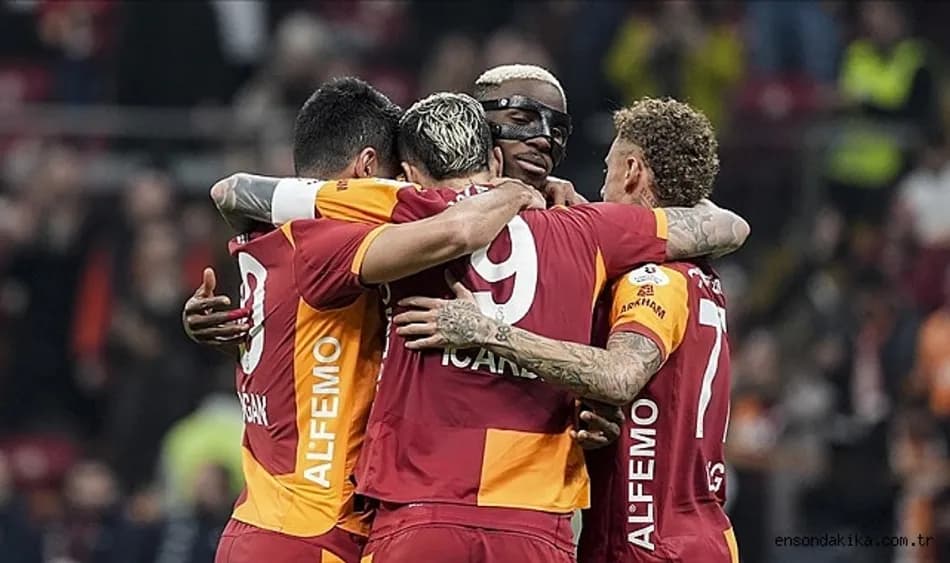 Galatasaray-Fenerbahçe derbisinde ilk 11'ler açıklandı