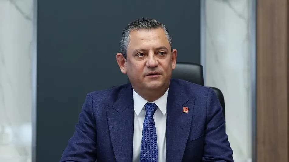 CHP’de mutlak butlan iddiası sonrası Özgür Özel programlarını iptal etti