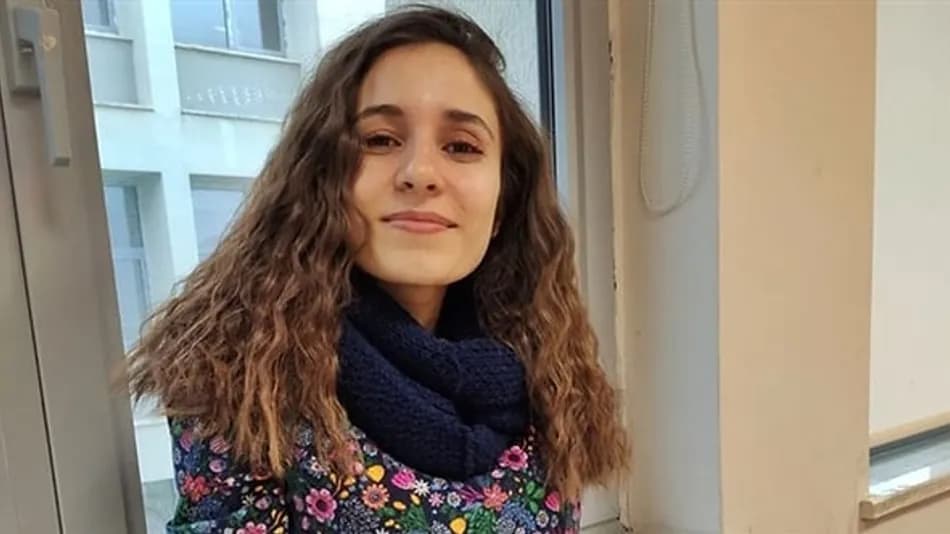 Gülistan Doku aramasında canlı yayında kadın çorabı bulundu