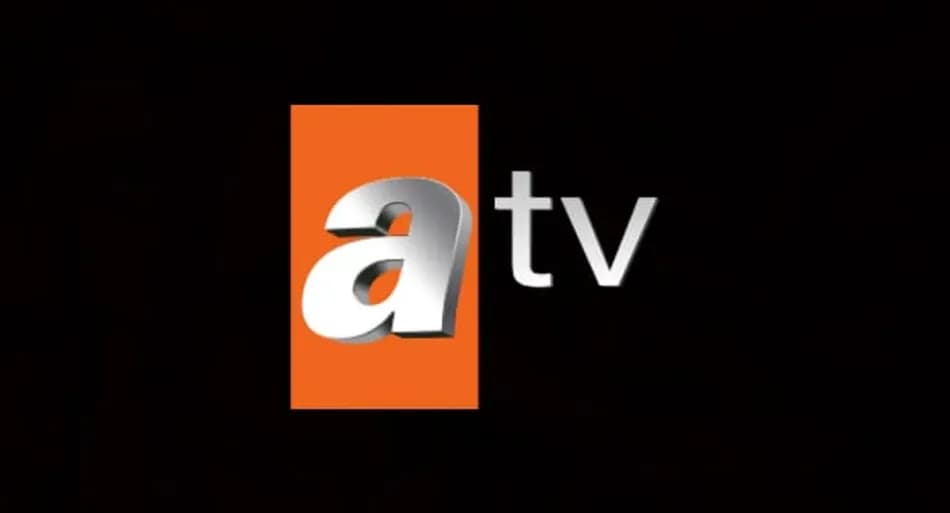 Nehir Erdoğan, ATV'nin yeni dizisi Altı Üstü İstanbul'un kadrosuna katıldı