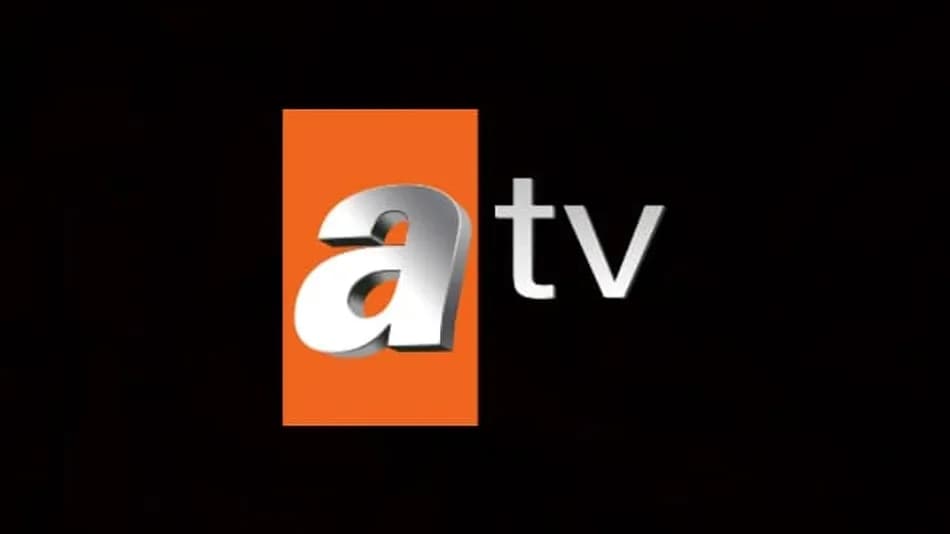 Nehir Erdoğan, ATV'nin yeni dizisi Altı Üstü İstanbul'un kadrosuna katıldı