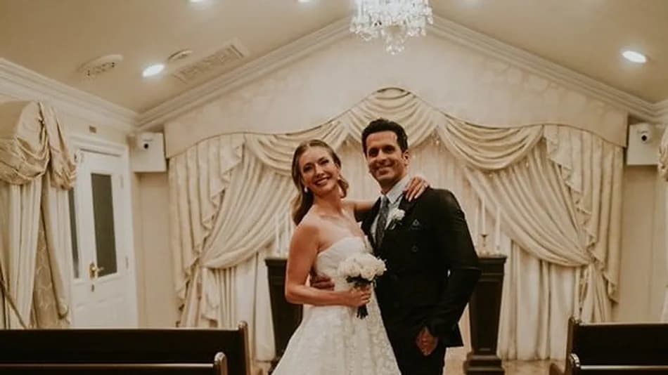 Yasemin Kay Allen ve Erdal Kaya Las Vegas’ta evlendi