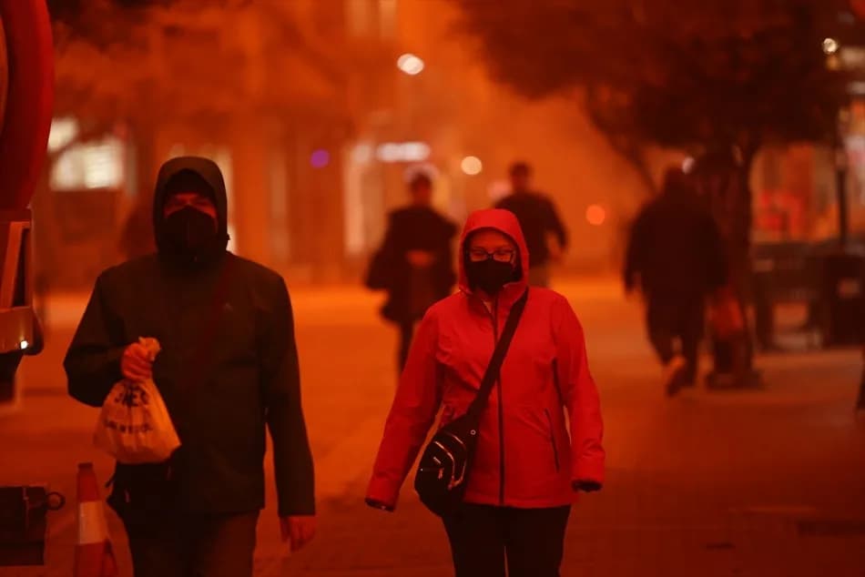 Afrika’dan gelen çöl tozu İstanbul’a ulaştı, Marmara’yı pazar günü terk edecek