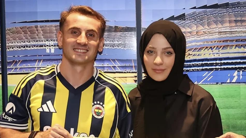 Kerem Aktürkoğlu baba olacağını açıkladı