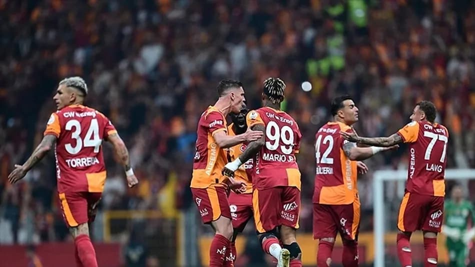 Galatasaray'ın şampiyonluğunun ardından astrolog Nilay Dinç'in eski paylaşımı yeniden gündeme geldi
