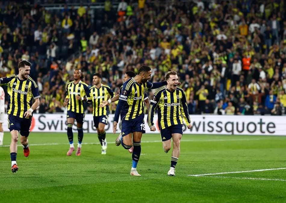 Fenerbahçe’de derbi öncesi 7 isim sarı kart ceza sınırında