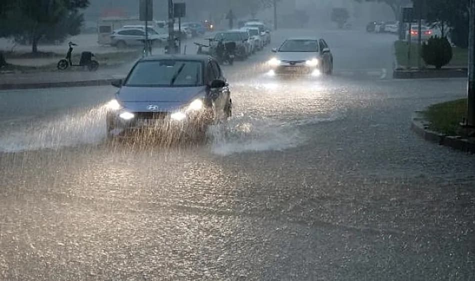 Meteoroloji'den 10 il için sarı kodlu sağanak uyarısı