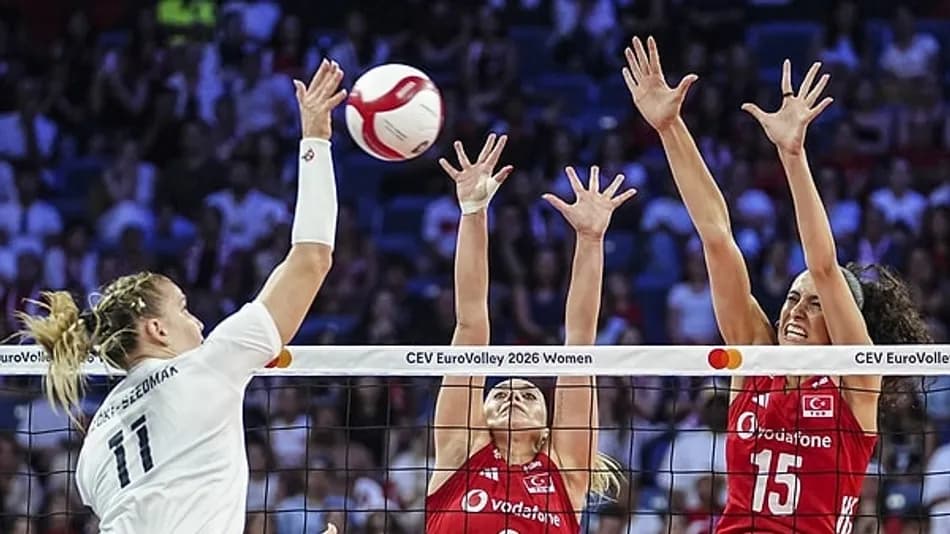 Filenin Sultanları Macaristan’ı 3-0 yenerek seriyi sürdürdü