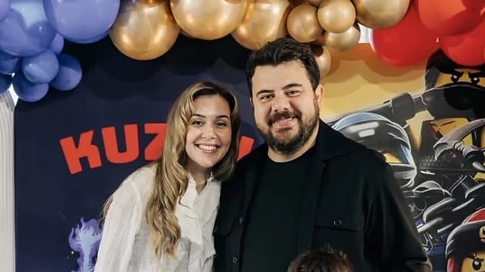 Berfu Yenenler 12 Haftalık Bebeğini Kaybettiğini Açıkladı