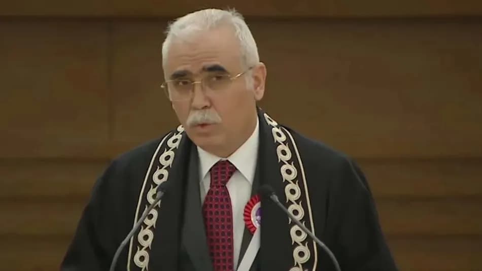 AYM Başkanı Kadir Özkaya'dan hâkim ve savcılara kul hakkı uyarısı